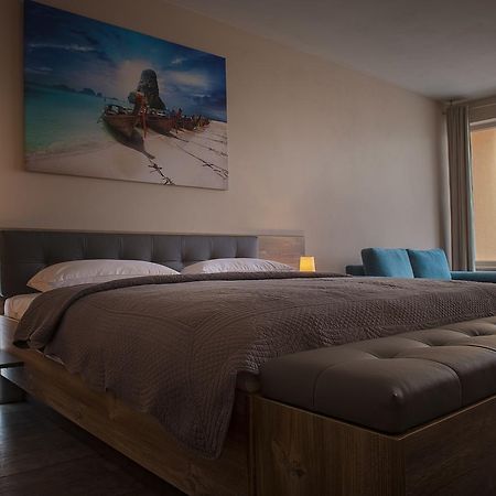 Plaza Beach Holiday House Prešov Eksteriør billede